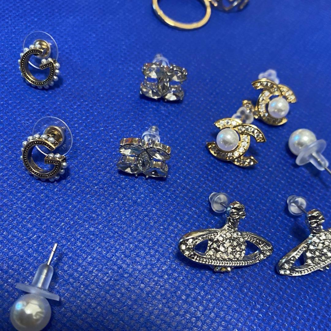 遺品整理/アクセサリー/まとめ売り/イミテーション/ピアス/指輪/カメオブローチ