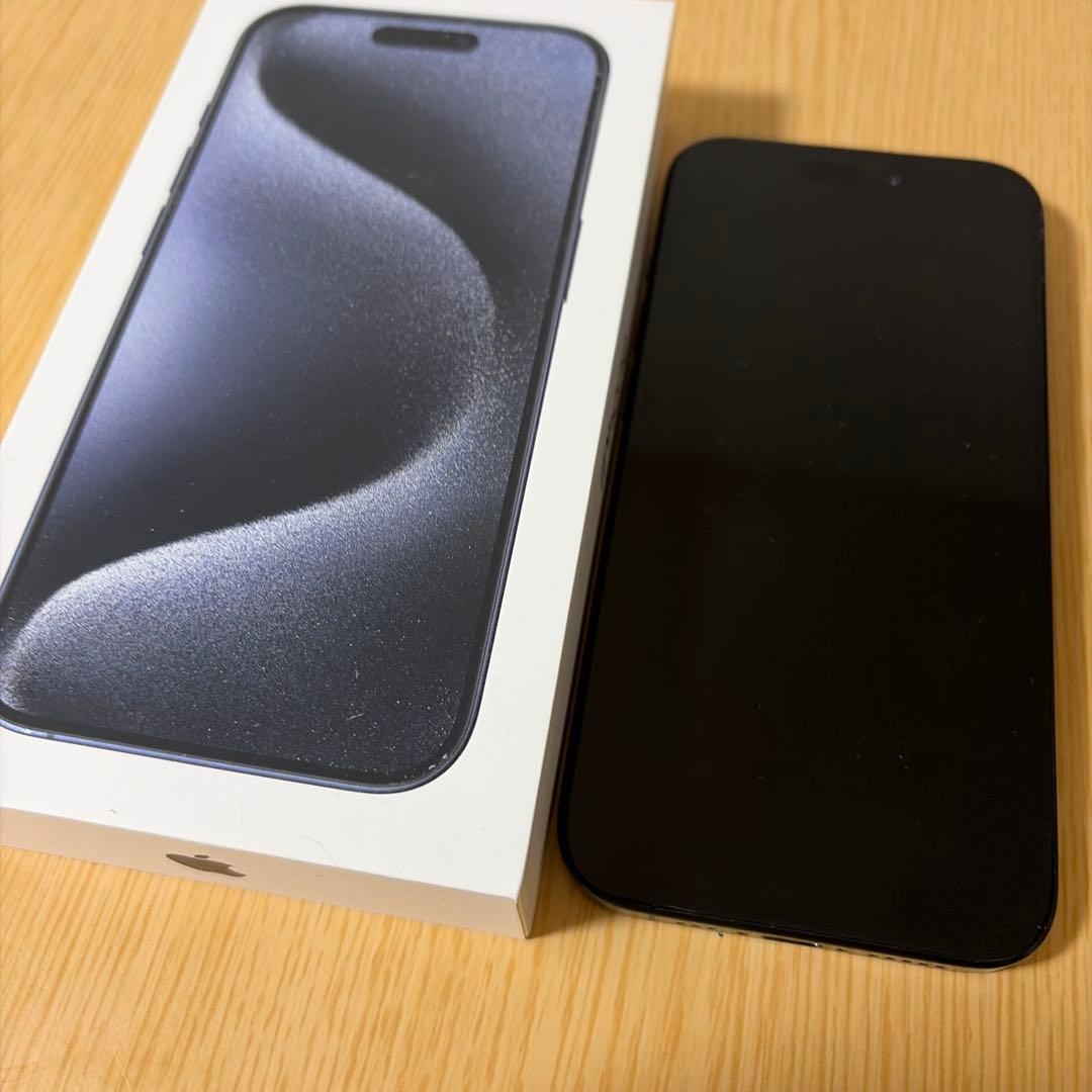 iPhone本体　Apple iPhone15pro 256GB ブルー