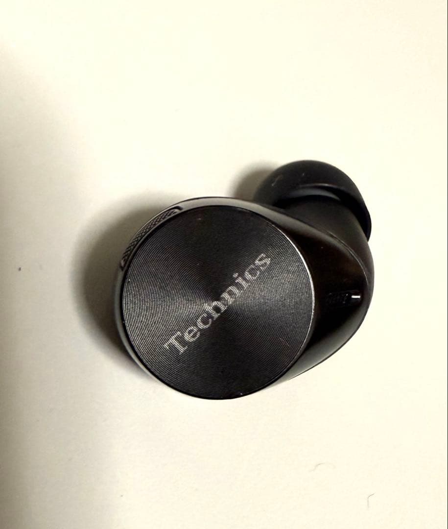 ワイヤレスイヤホン　Technics EAH-AZ60M2