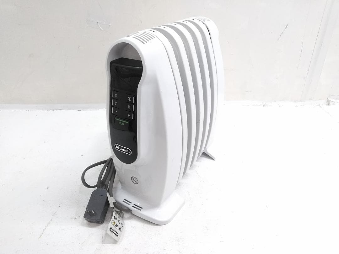 DeLonghi デロンギ オイルヒーター NJ0505E 〜3畳 ♪