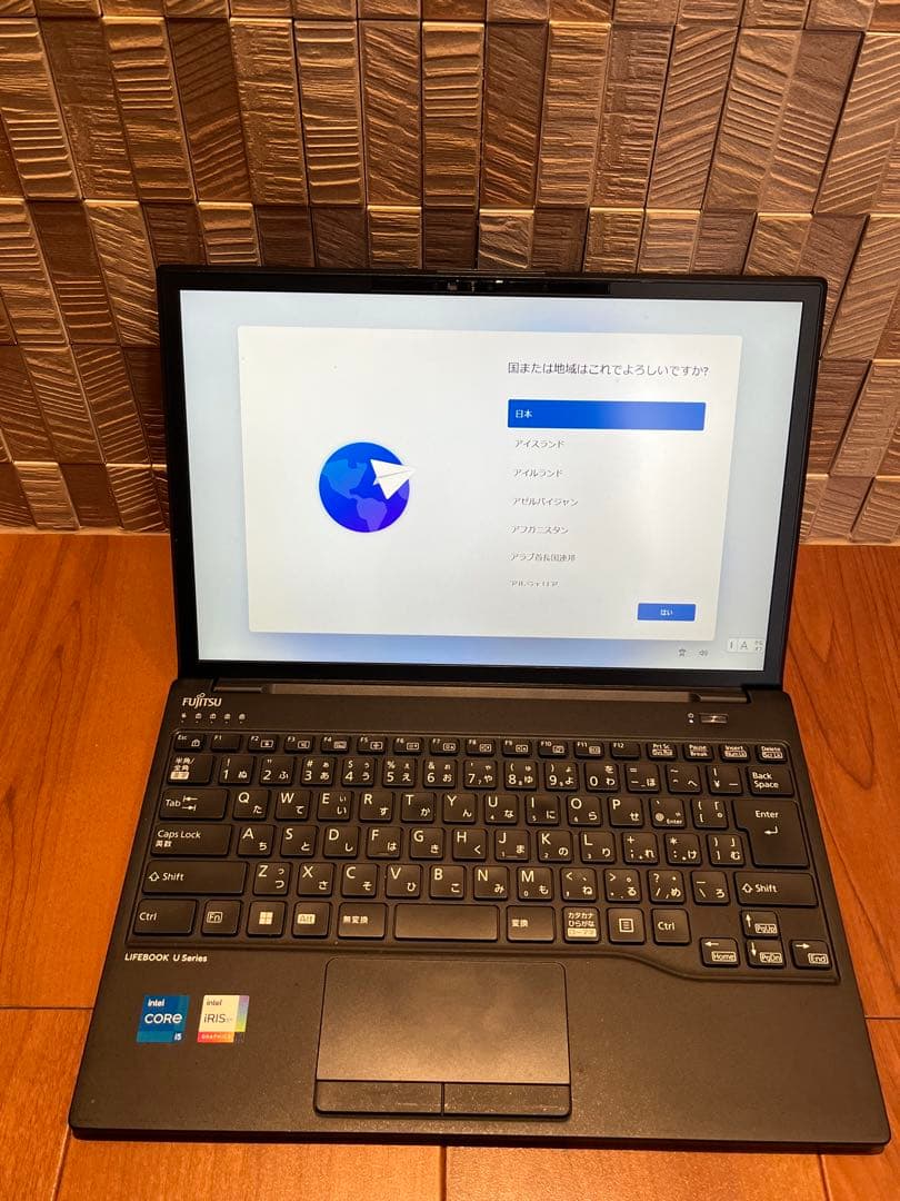 富士通 LIFEBOOK U9313/NX / Core i5-1235U /