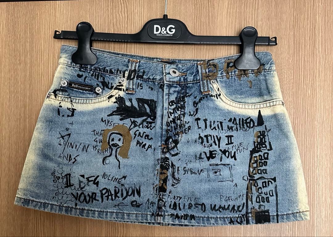 D&G グラフィティデニムミニスカート