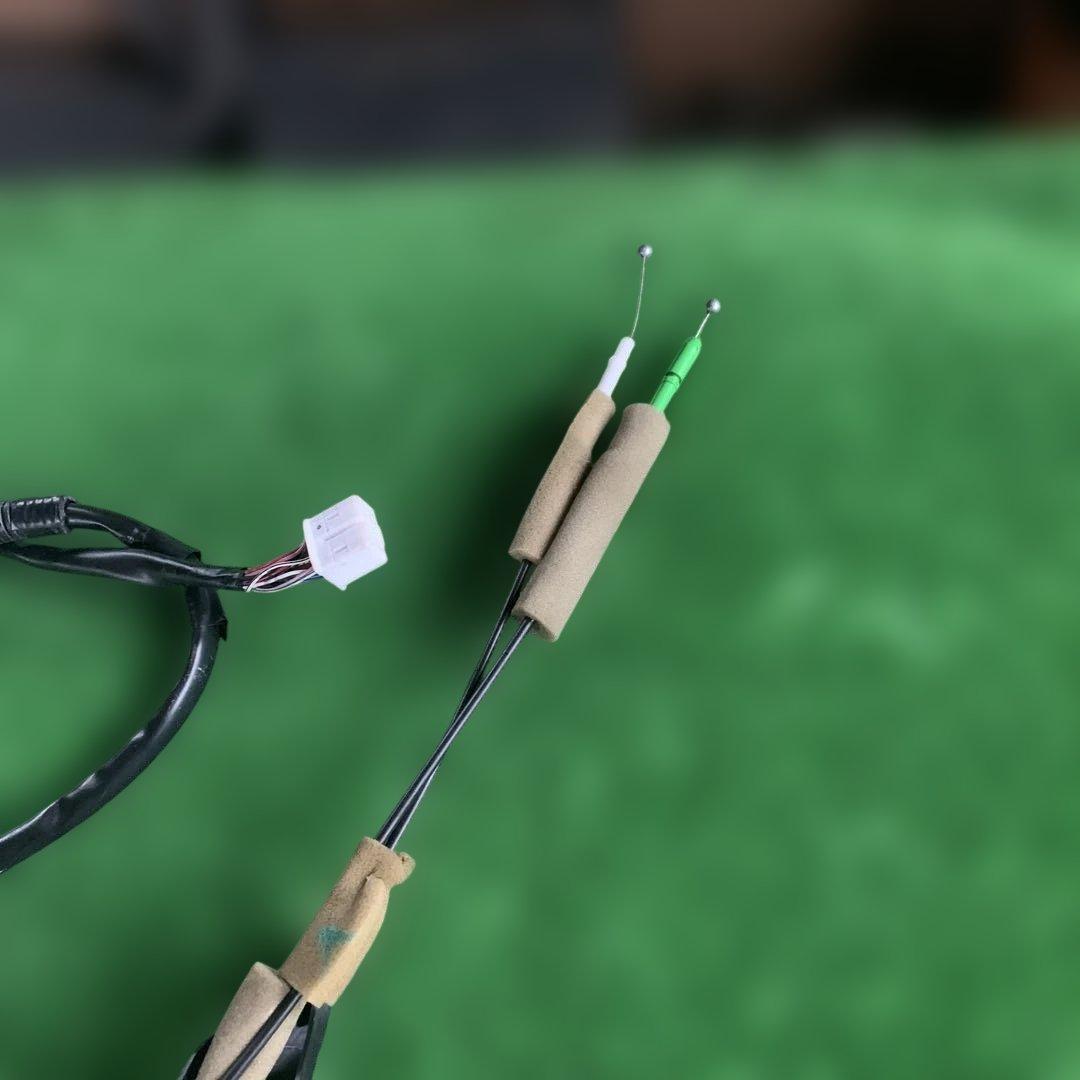 トヨタ　セルシオ　30 31 後期　純正ドアロックアクチュエーター　右前　中古品