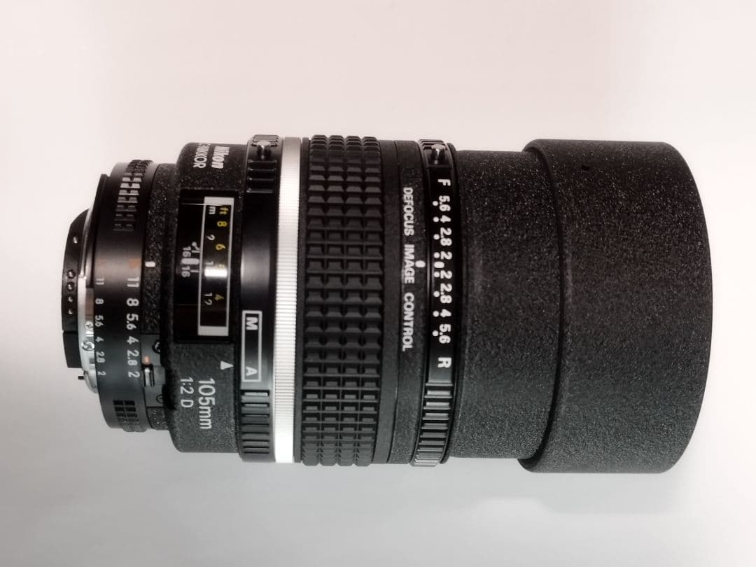 Nikon 105mm f/2D 単焦点レンズ