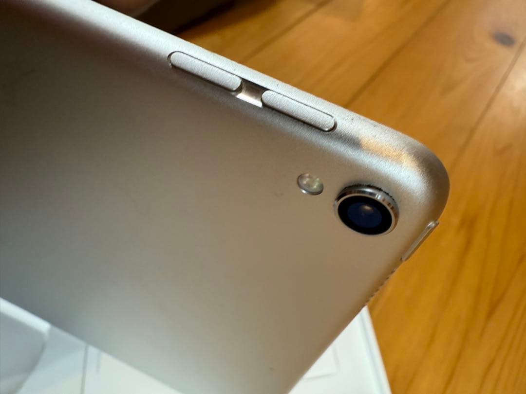 iPad Pro 10.5インチ Wi-Fiモデル 64GB シルバー