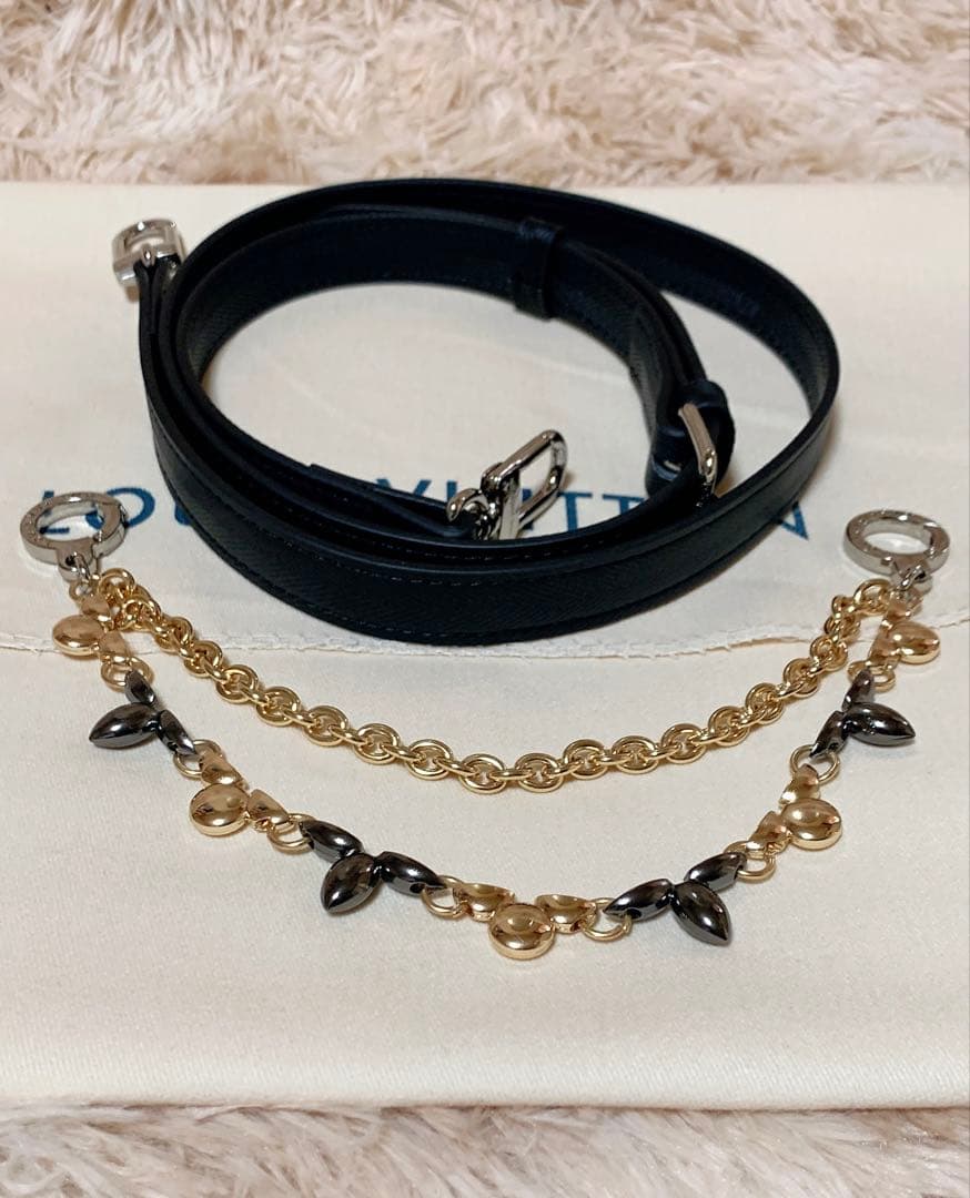 ショルダートートバッグ