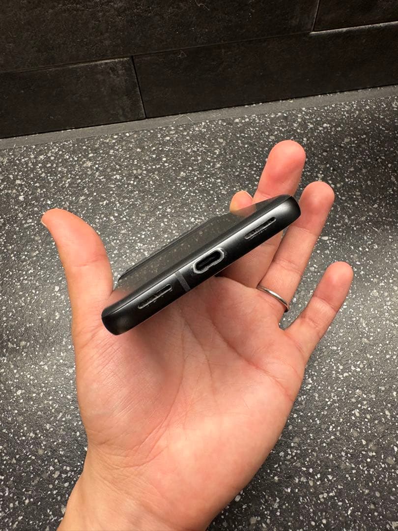 【美品】Google Pixel 8a SIMフリー 本体+箱+おまけ付き