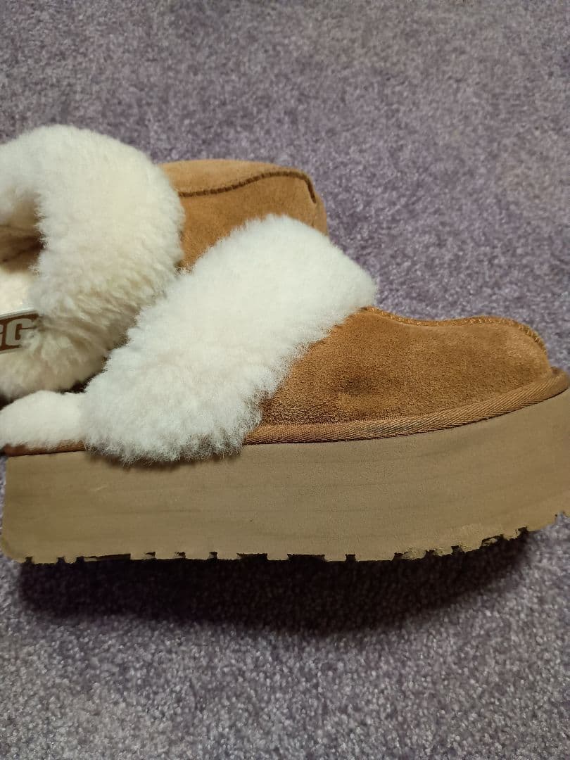 UGG スエードファー サンダル　ファンケット
