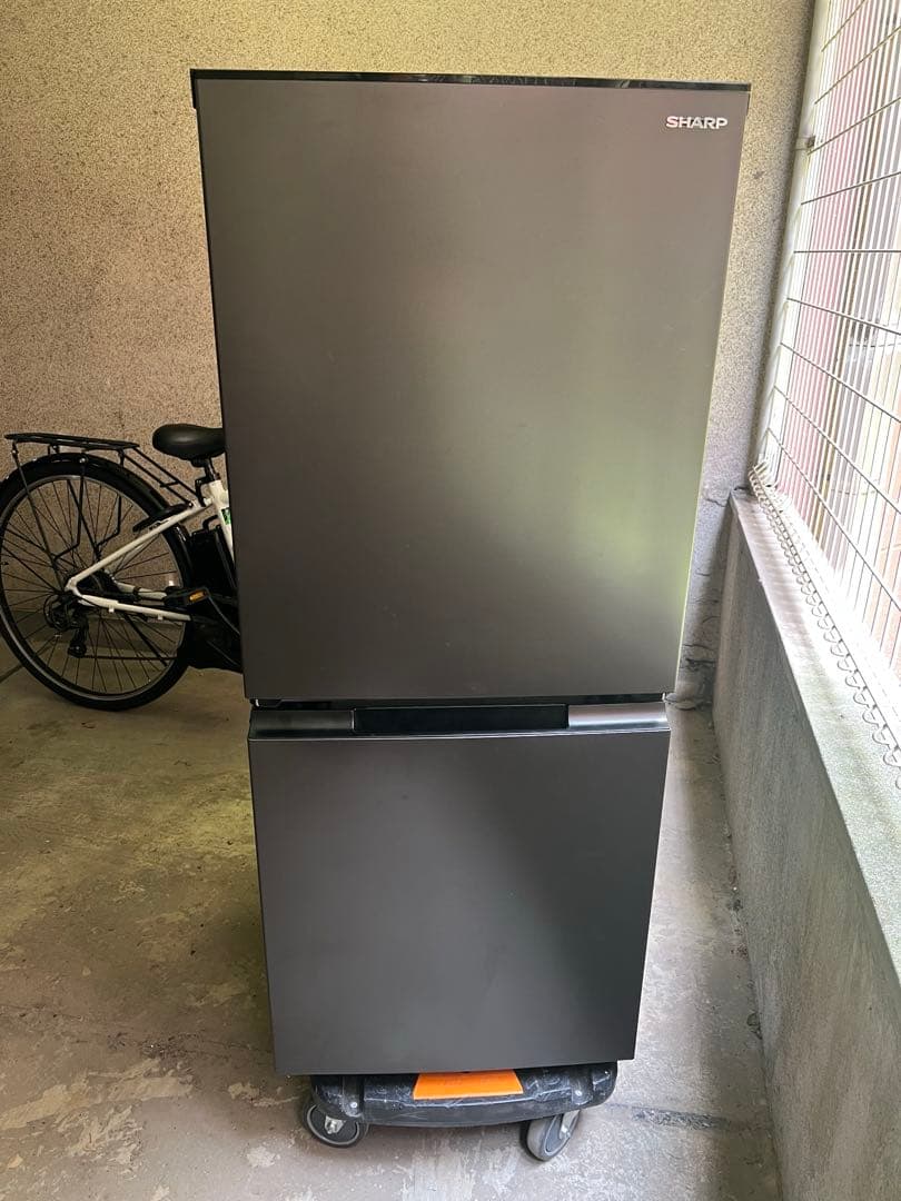 SHARP ブラック冷蔵庫　SJ-D15K-H 2024年製