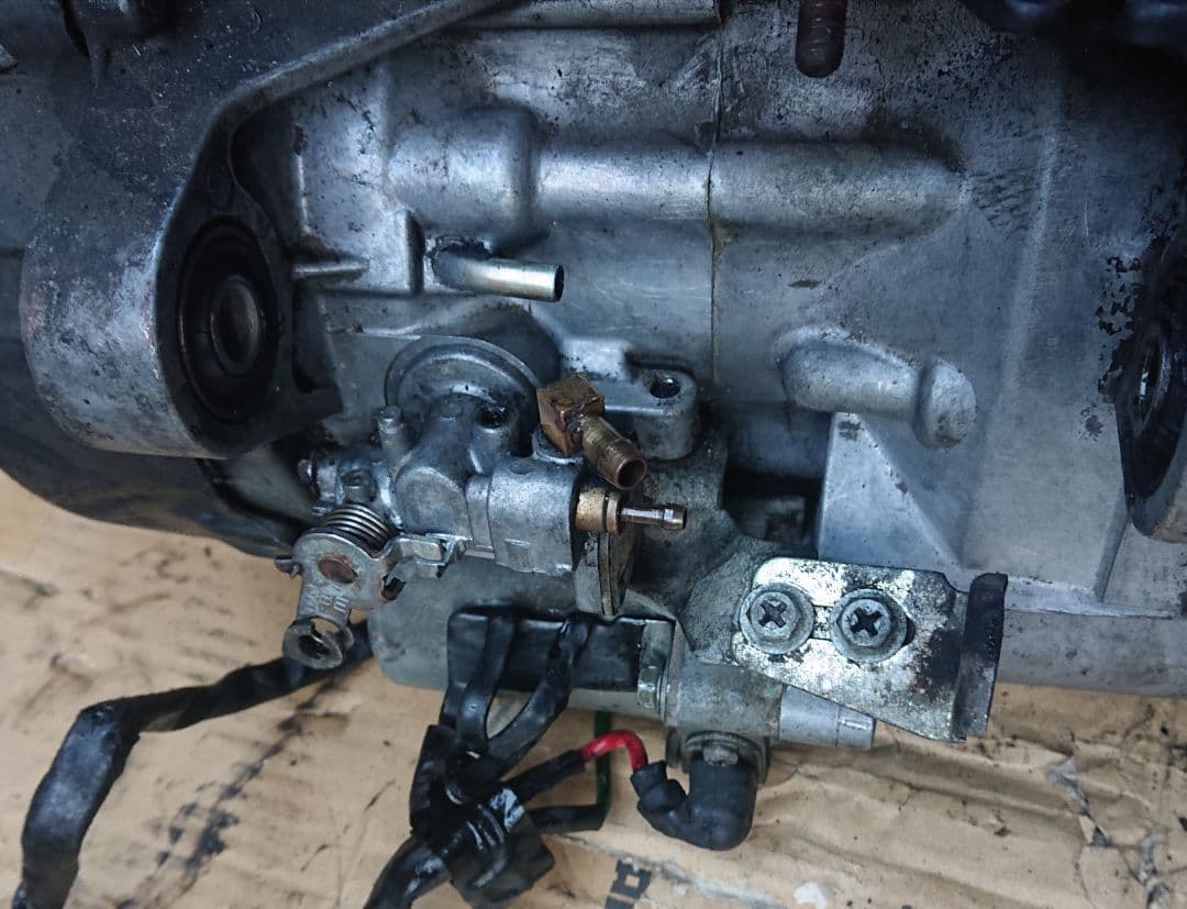 キャビーナ90 エンジン