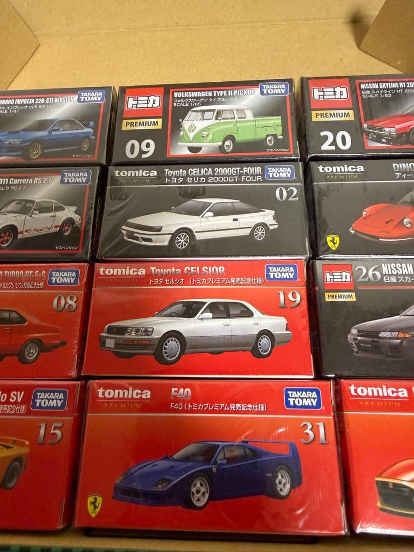 トミカプレミアム　まとめ売り　12台