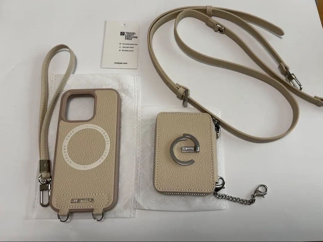 CUSTYPEストラップマグネットポーチ付iPhone15Proケース4点セット