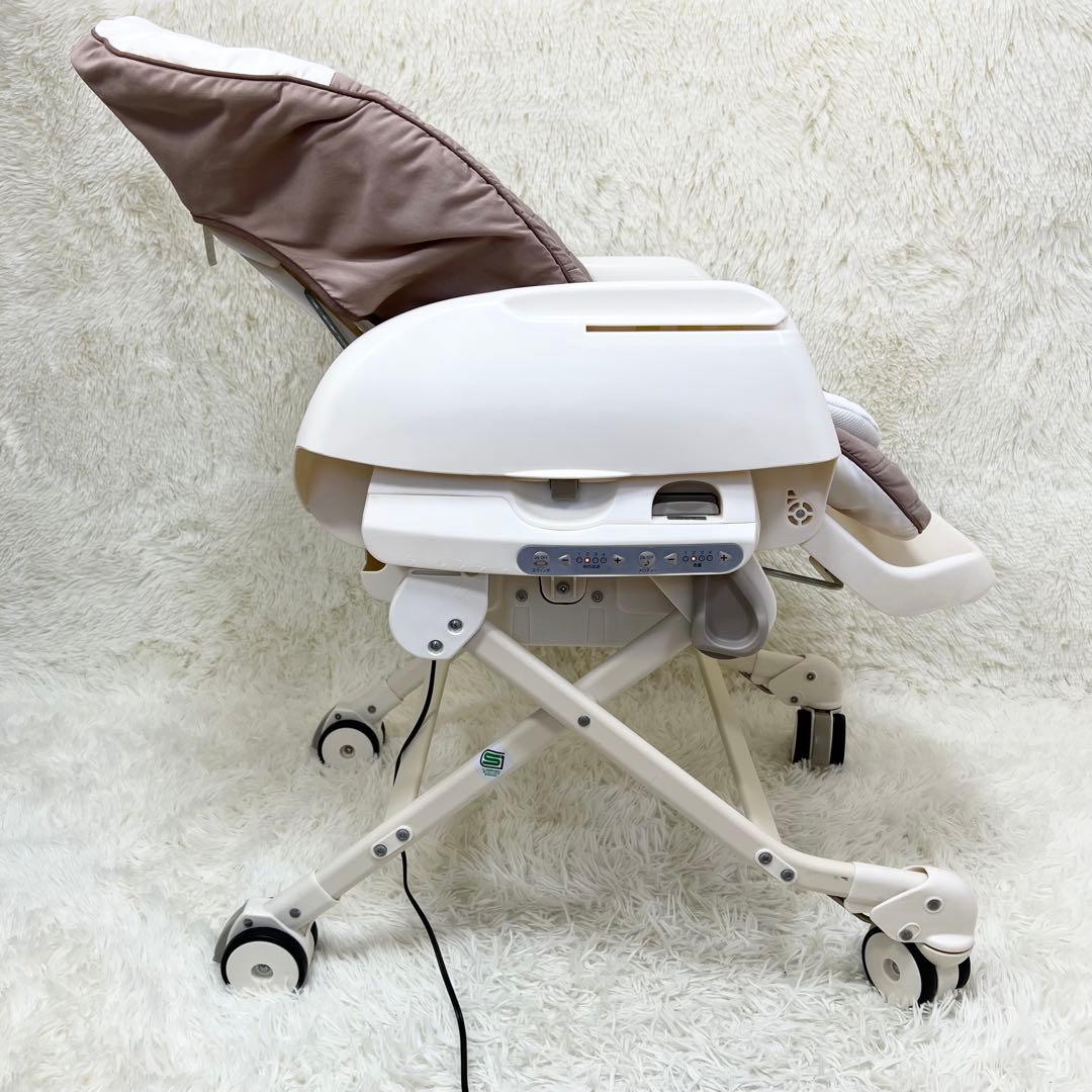 美品 Combi コンビ ネムリラ AT 電動 スイング 電動ハイローチェア