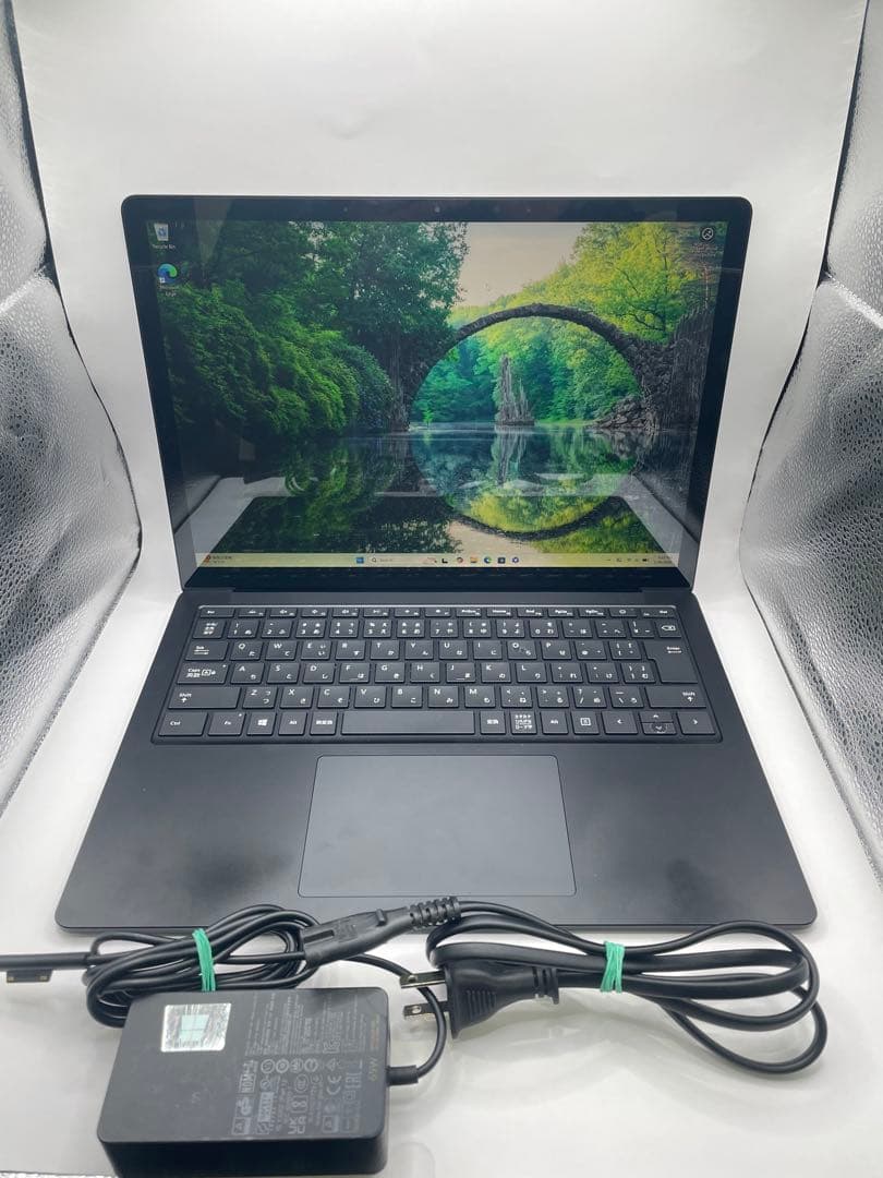 Surface Laptop 4 i7 (16GB / 256GB)中古品