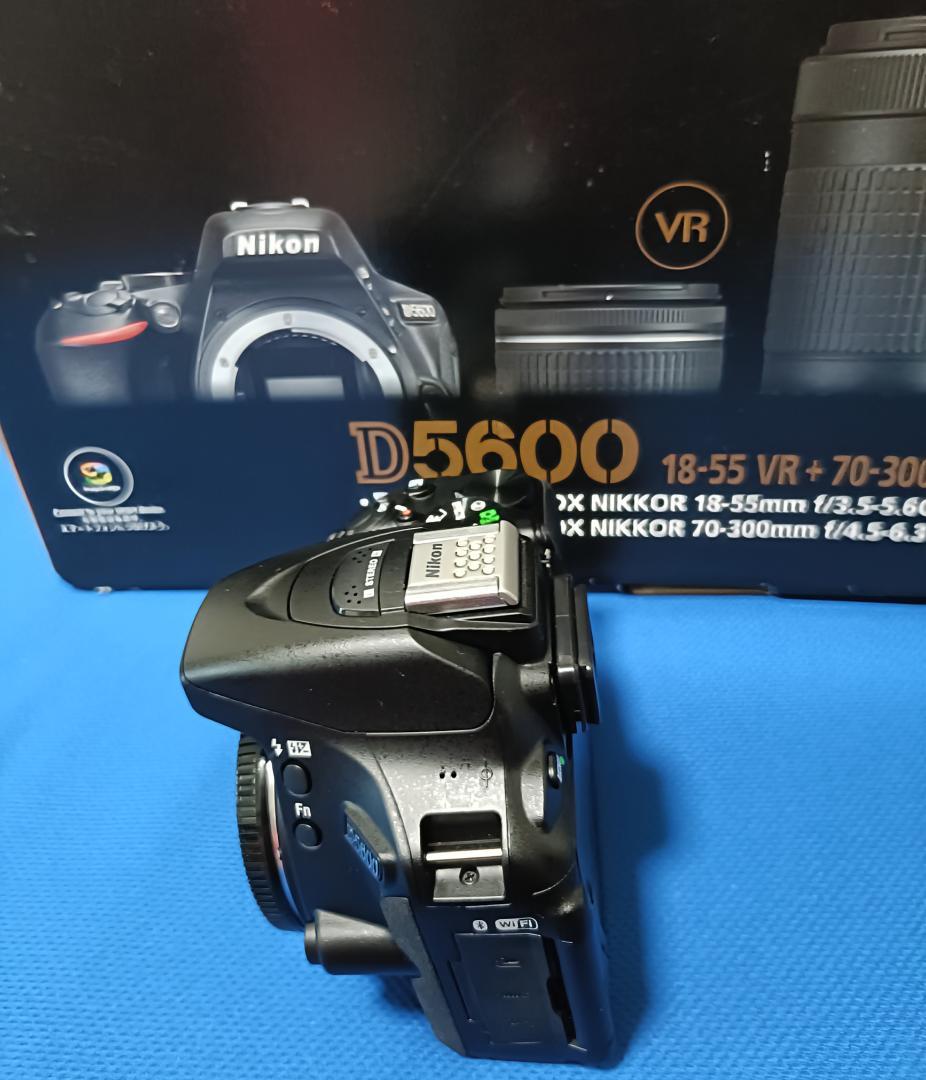 ’16年名機 nikon D5600 デジタル 新品同様 2496枚 64GB