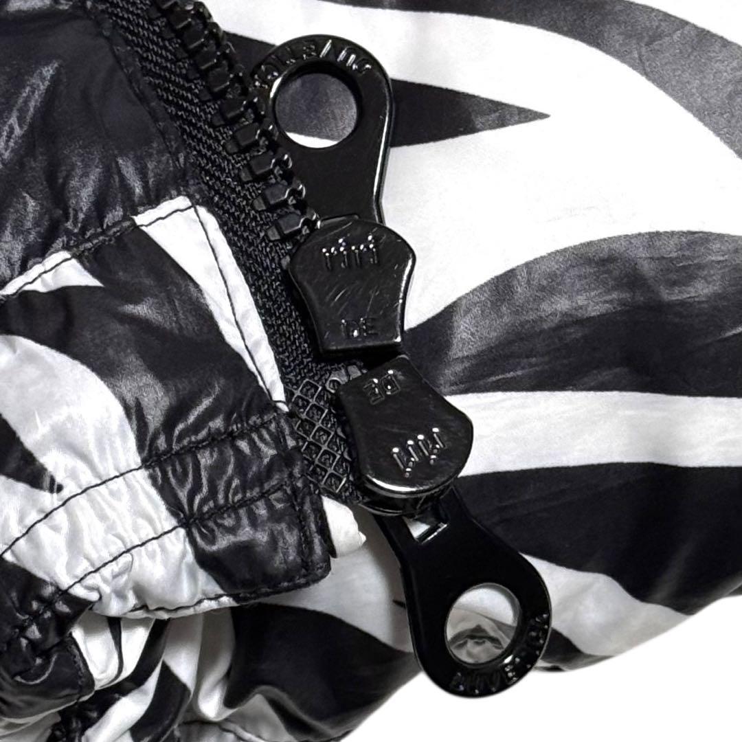 DUVETICA × HYDROGEN ダウンベスト ゼブラ柄 フード付き 50