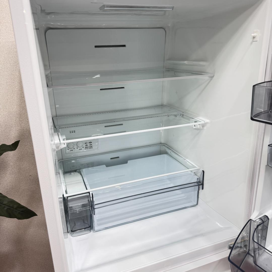 東京23区送料無料　超美品東芝2022年製3ドア冷蔵庫326L　洗浄/除菌済み