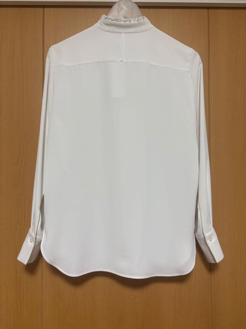 ベイジブラウス2