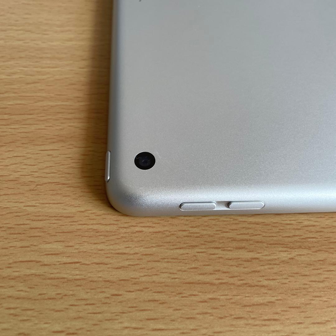 iPad本体 第7世代 32GB シルバー