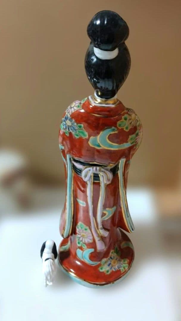 ミ*ル様 九谷焼　置物　狆をだく女人とオマケの狆