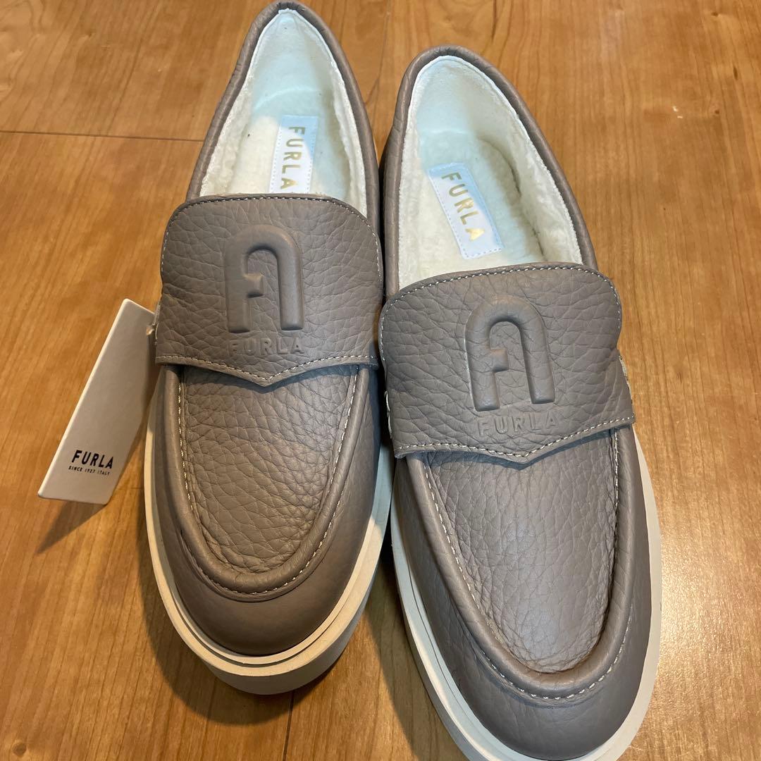 新品未使用　FURLA フルラ　ローファー　厚底　ムートン