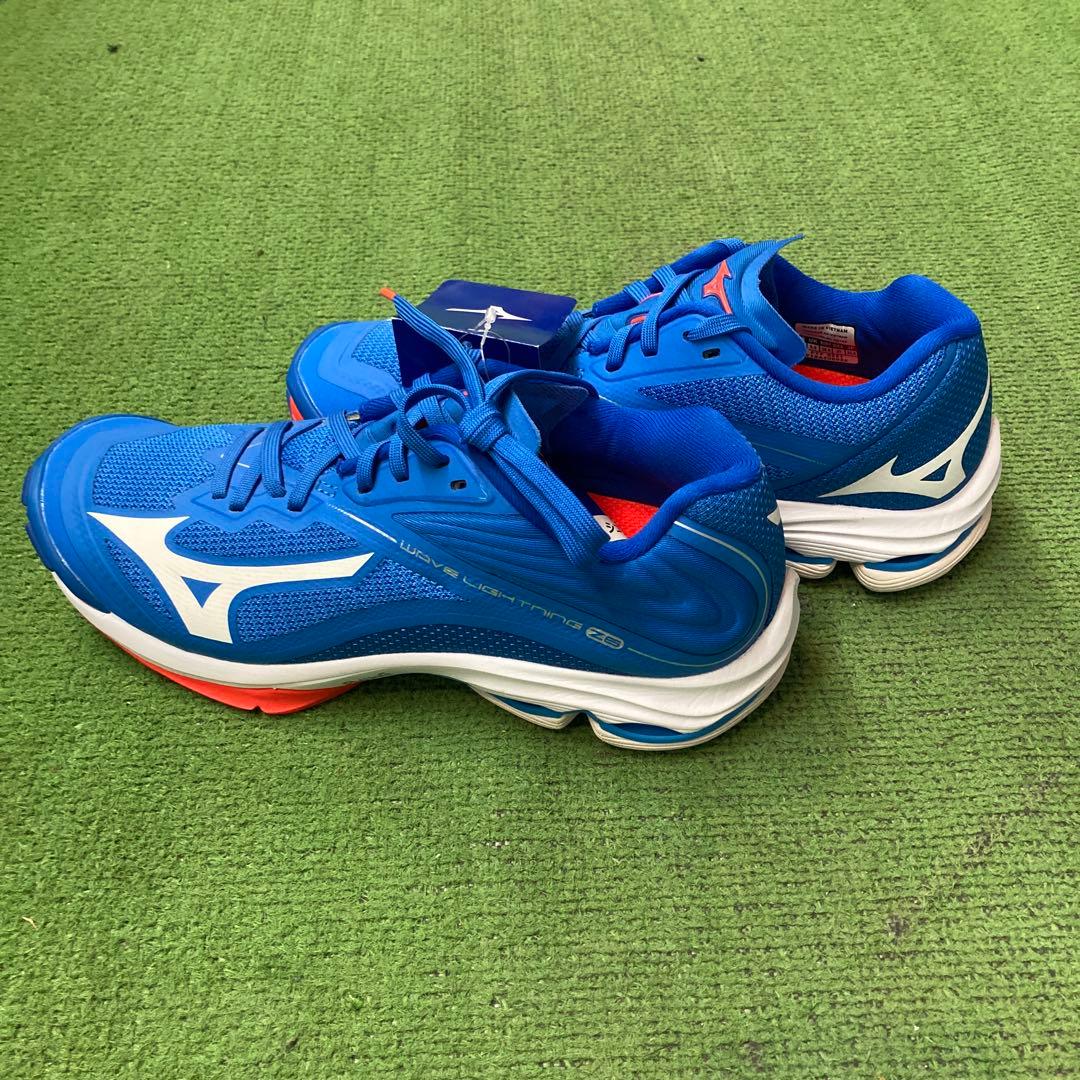 新品Mizuno ウェーブライトニングZ6 限定カラー