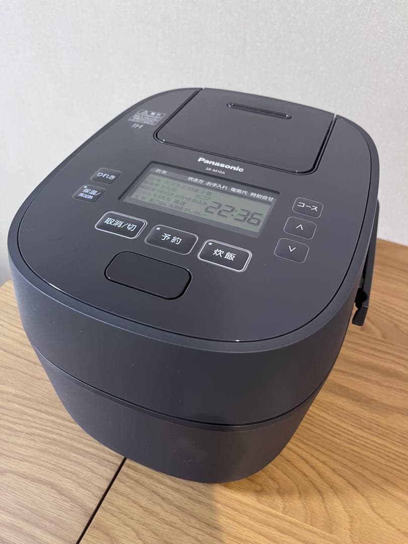 新品　箱無　Panasonic 踊り炊き sr-m10a 炊飯器　可変圧力