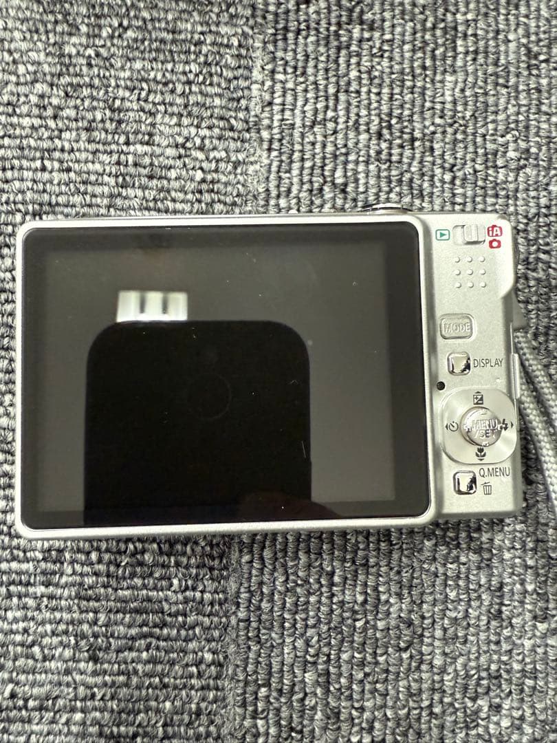 鰻*様 Panasonic LUMIX DMC-FS20 シルバー (動作確認