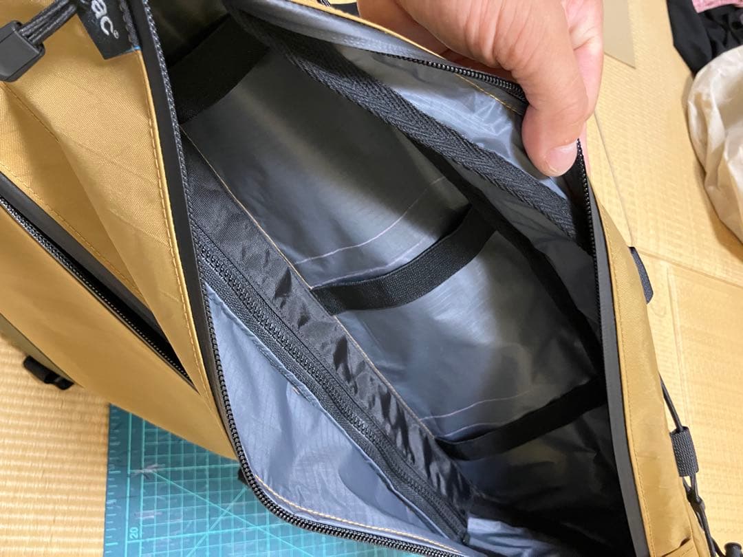 POMSAMハンドメイドフレームバッグ