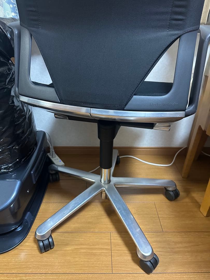 ウィルクハーン　モダス　オフィスチェア　布張りタイプ　送料無料