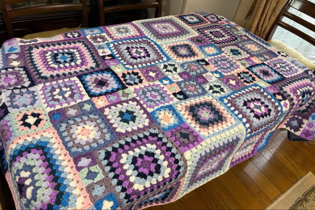大判✳︎ハンドメイド✳︎グラニースクエア✳︎ブランケット✳︎マルチカバー