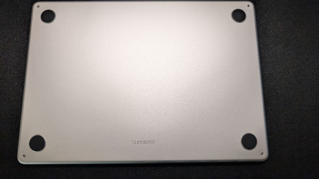 MacBook Air M2 8GBメモリ / 512GB