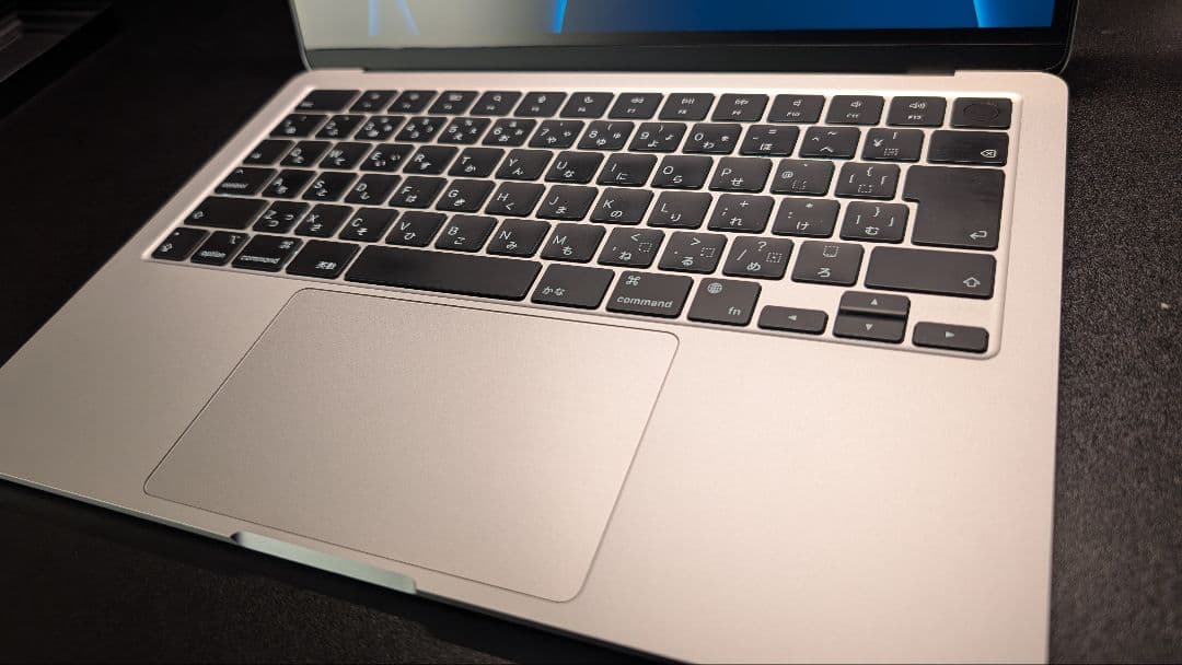 MacBook Air M2 8GBメモリ / 512GB