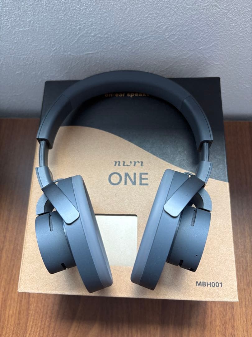 【1回だけ使用】nwm（ヌーム） ワイヤレスヘッドホン　nwm ONE