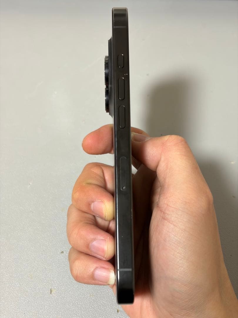 APPLE iPhone16 Pro 512GB ブラックチタニウムSIMフリー