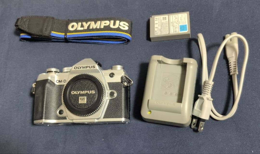 OLYMPUS OM-D E-M5 Mark III　本体