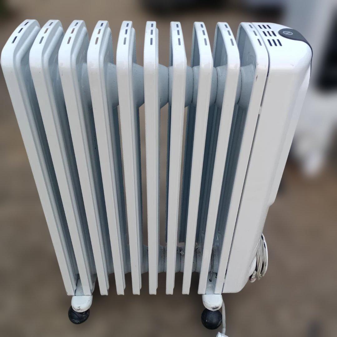 7015)デロンギ　オイルヒーター　RHJ35M1015-BK