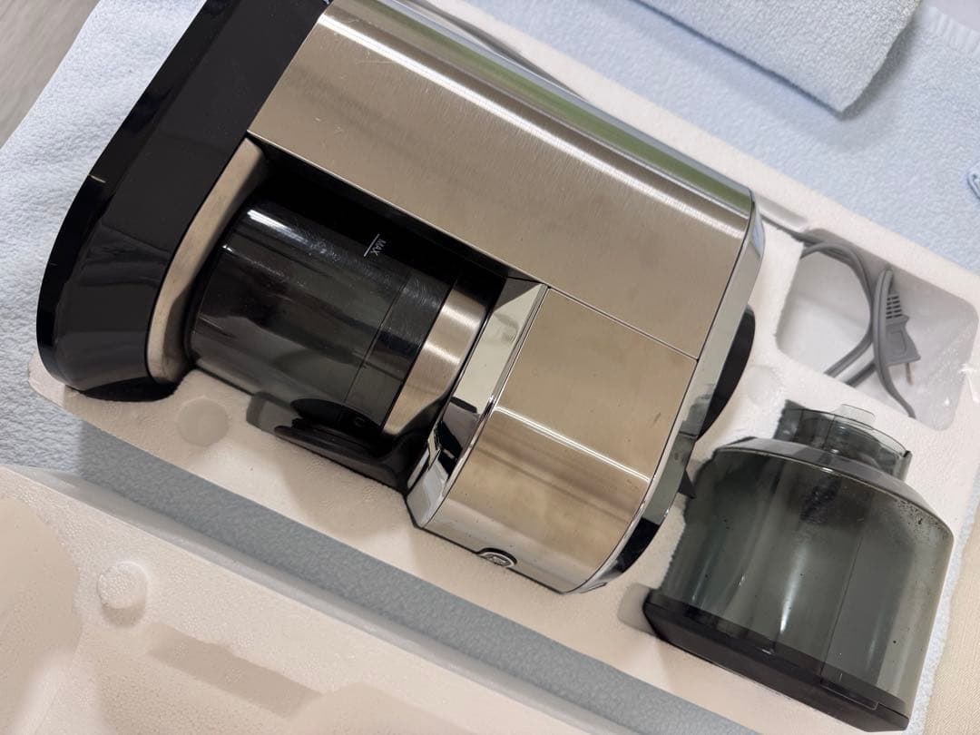 コーヒーメーカー・エスプレッソマシン DeLonghi Dedica Coffee Grinder K6S21-JM