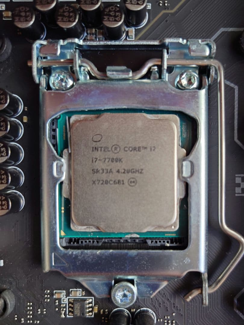 MSI Z270 GAMING PRO intel7700K DDR4：16GB