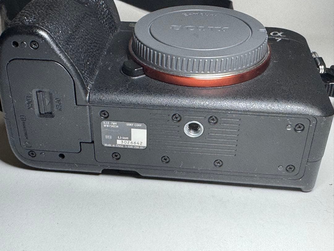 SONY ILCE-7M4 α7Ⅳ ボディ　(ワンオーナー)