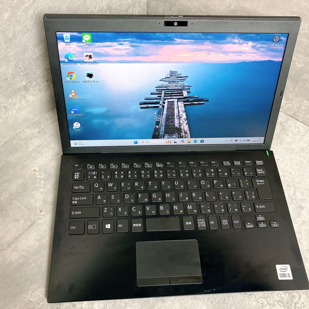 VAIO 13.3型ノートPC 第10世代i5 8GB 256GB ②