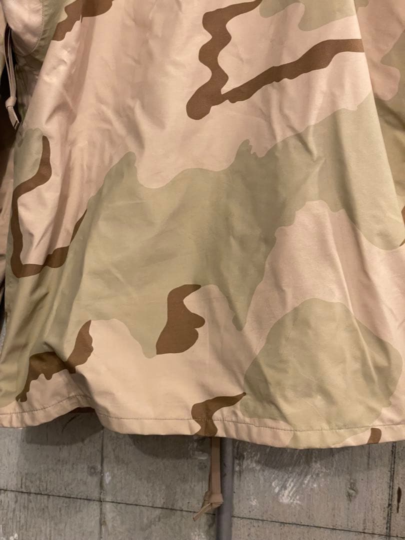 ECWCS ゴアテックスパーカー デザートカモ