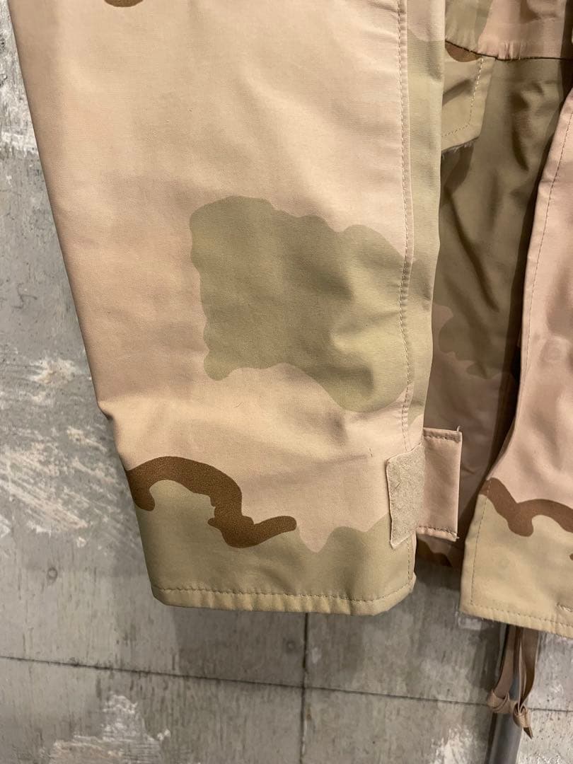 ECWCS ゴアテックスパーカー デザートカモ