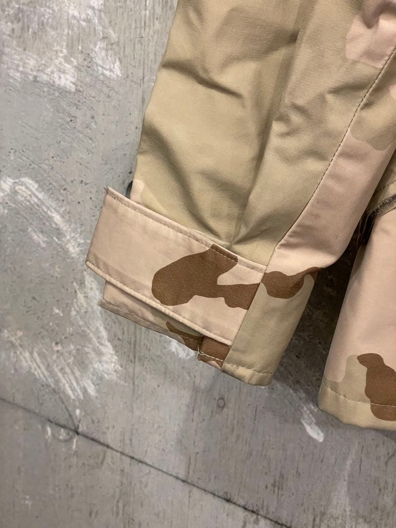 ECWCS ゴアテックスパーカー デザートカモ