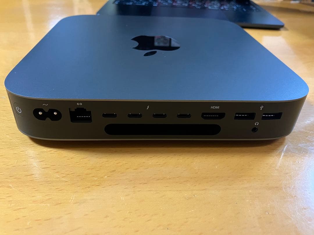 Apple Mac mini(2018) core i3 おまけ付き