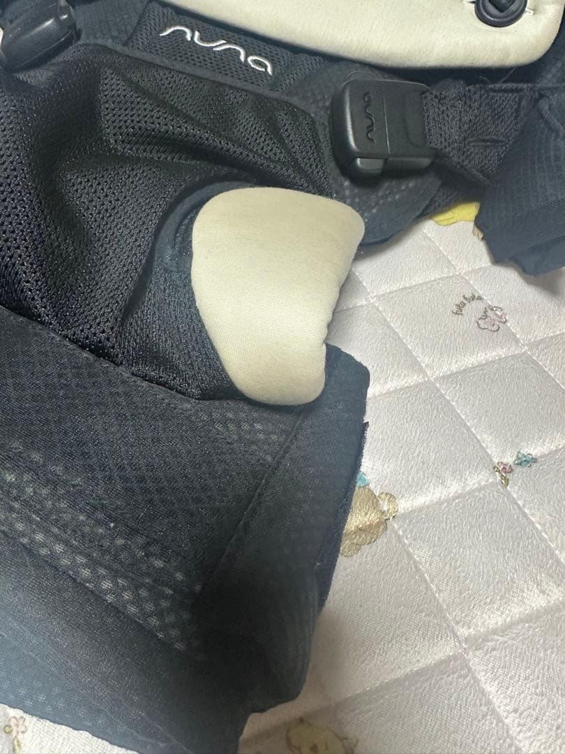 NUNA cudl ヌナカドル　抱っこ紐 ブラック