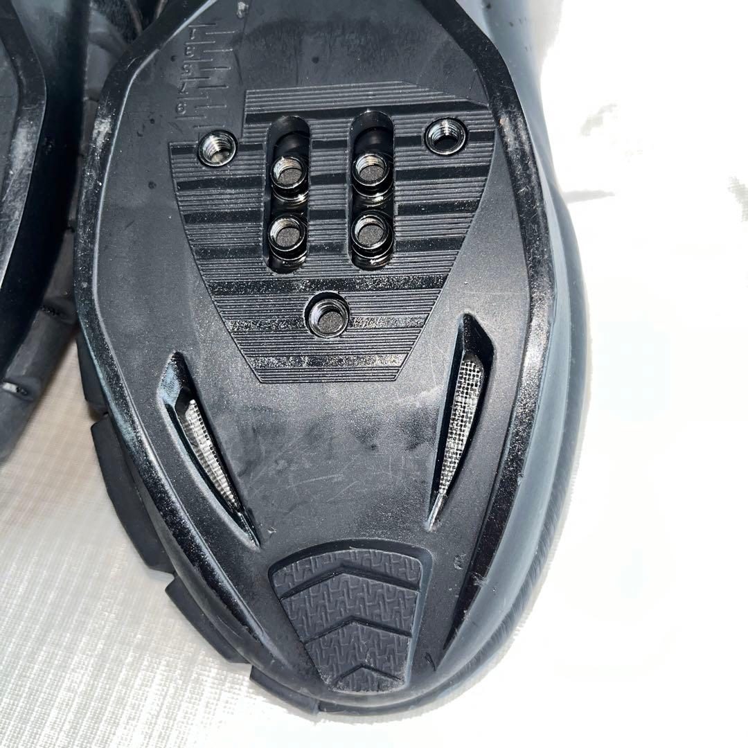 ボアダイヤル式 ロードバイクシューズ ブラック/レッド