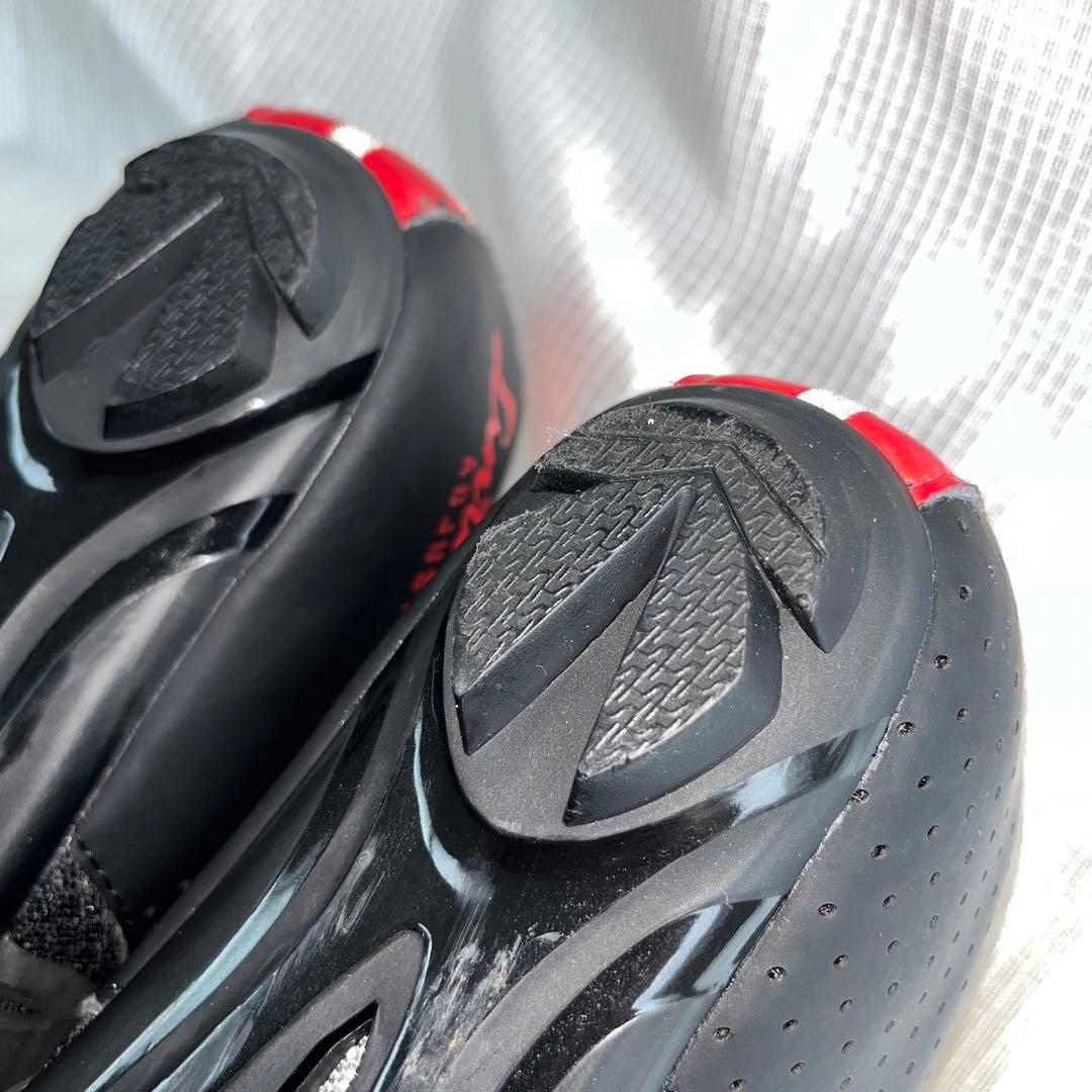 ボアダイヤル式 ロードバイクシューズ ブラック/レッド