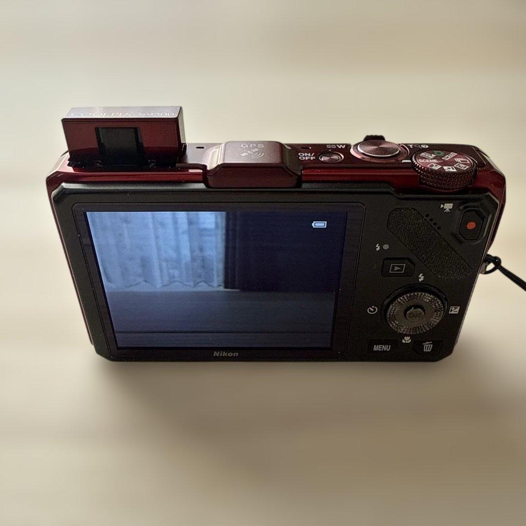 Nikon COOLPIX S9300 赤