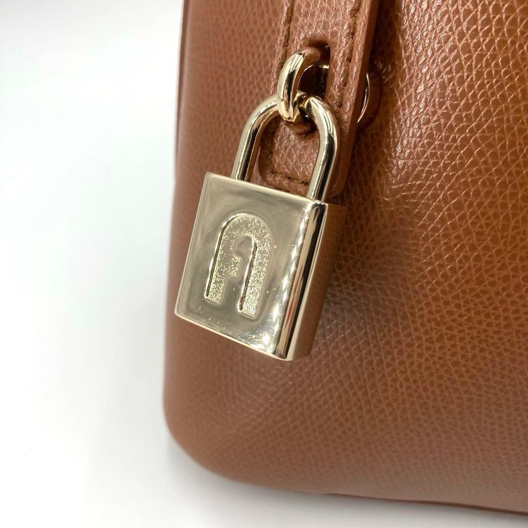 極美品✨FURLA フルラ 現行 パイパー 2way ハンドバッグ キャメル